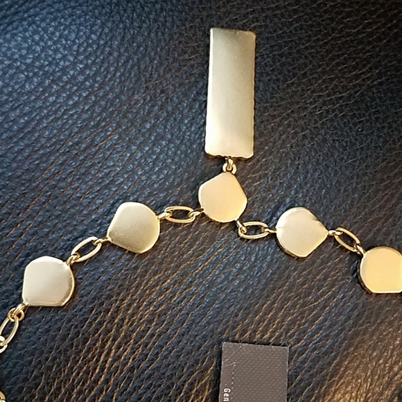 "SOLD "Vince Camuto necklace mother of pearl - Picture 5 of 7